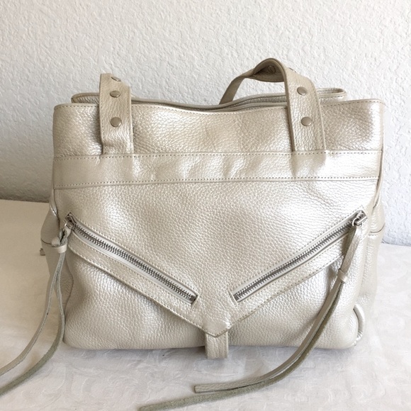 Botkier pearly ivory trigger zip organizer bag - Picture 1 of 8